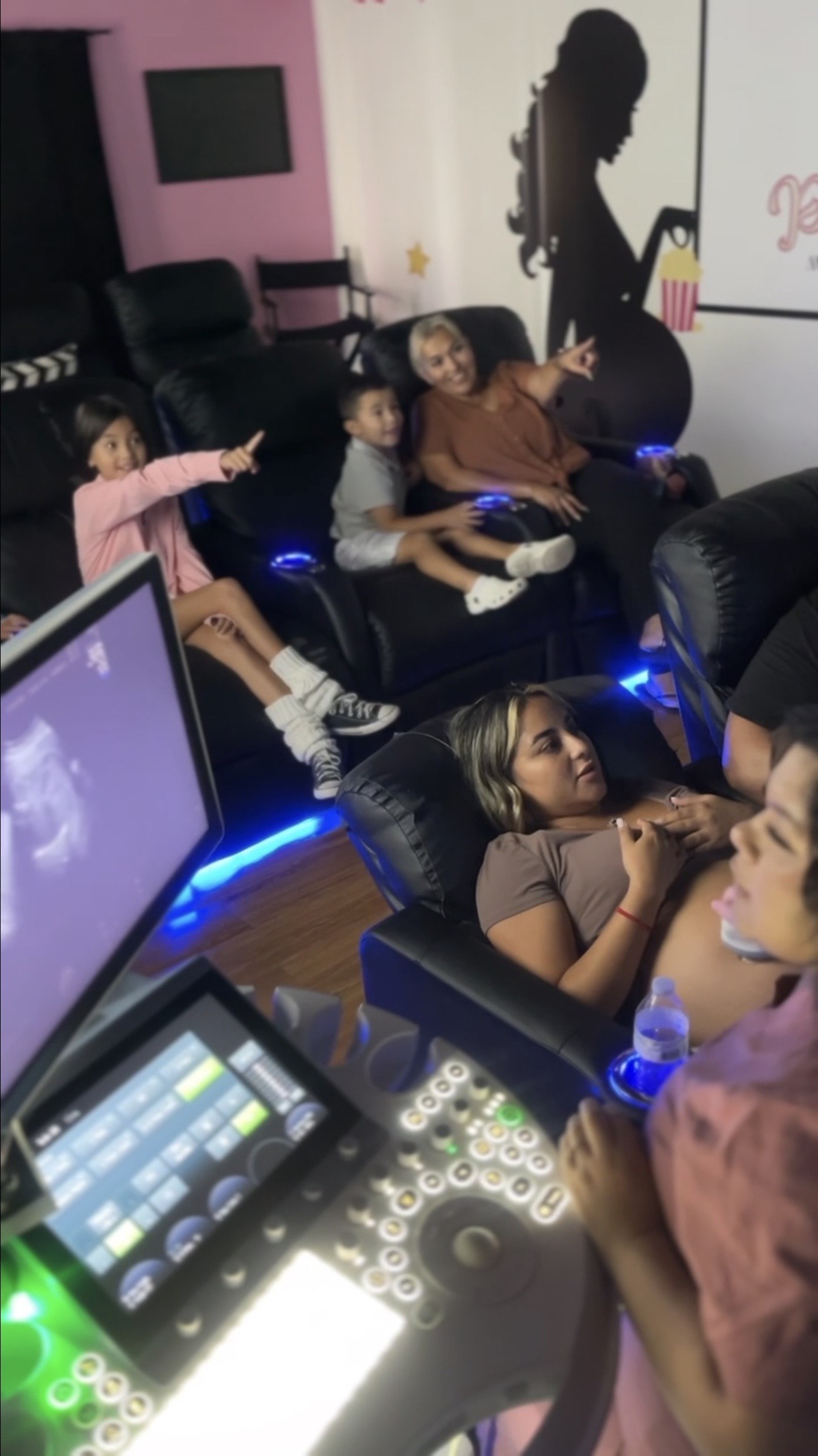 Prenatal Cinemas 4D — session 3